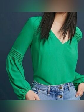 Anthropologie Maeve Green V-Neck Pintuck Sleeve Blouse